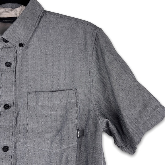 Vans Off The Wall | Short Sleeve Button Up Shirt Size Small - Picture 9 of 9